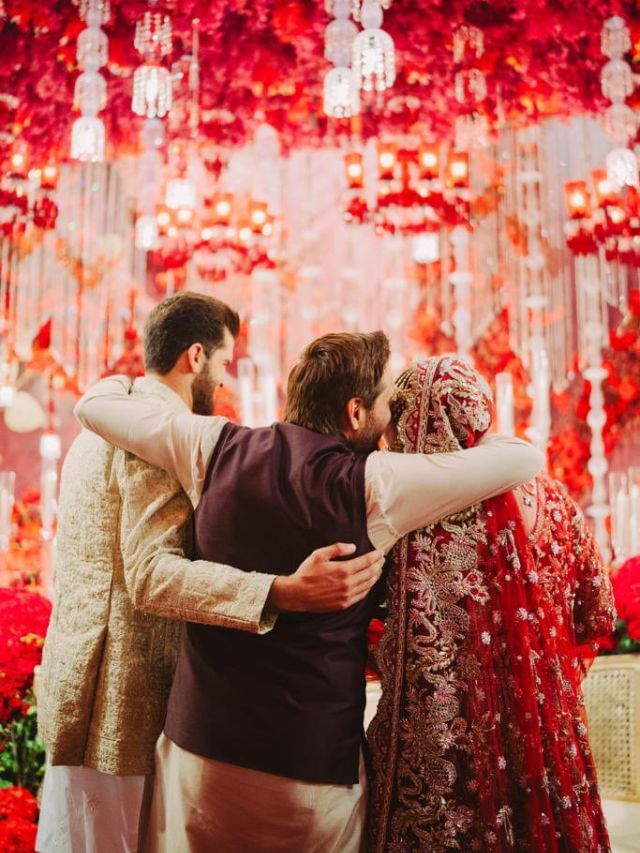 মহা ধুমধামে দ্বিতীয় বিয়ে শাহিনের, মেয়ে-জামাইকে নিয়ে বিরাট খুশি আফ্রিদি মহা ধুমধামে দ্বিতীয় বিয়ে শাহিনের, মেয়ে-জামাইকে নিয়ে বিরাট খুশি আফ্রিদি
