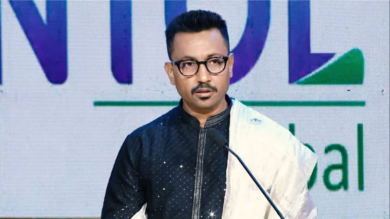 TV9 Network MD Barun Das: উচ্চাশা আর লোভ এক নয়, টিভি৯ বাংলা নক্ষত্র সম্মানের মঞ্চে ফারাক বোঝালেন এম.ডি. বরুণ দাস