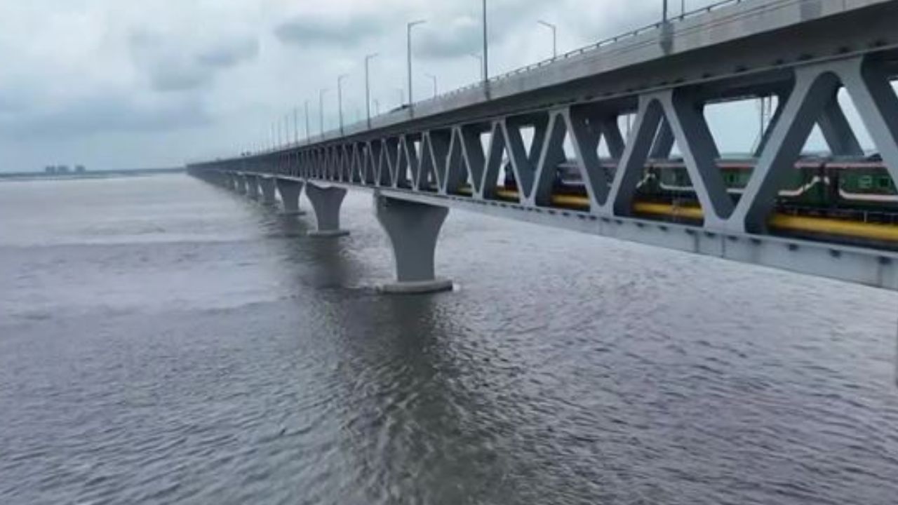 Train on Padma bridge৩