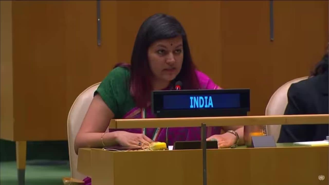 India on Pakistan: অধিকৃত কাশ্মীর থেকে সরে যাও, দ্ব্যর্থহীন ভাষায় পাকিস্তানকে বার্তা ভারতের