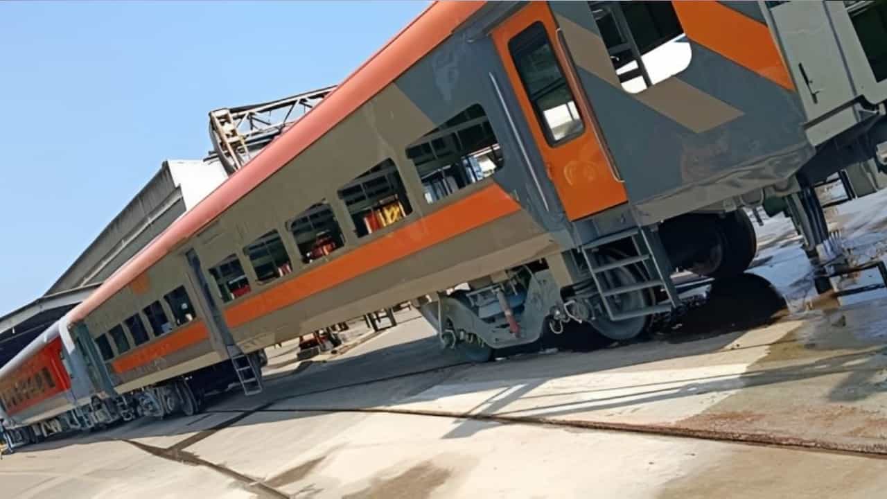 Sadharan Vande Sadharan Train: টিকিটের দাম অনেক কম, আসছে 'সাধারণের' বন্দে ভারত ...