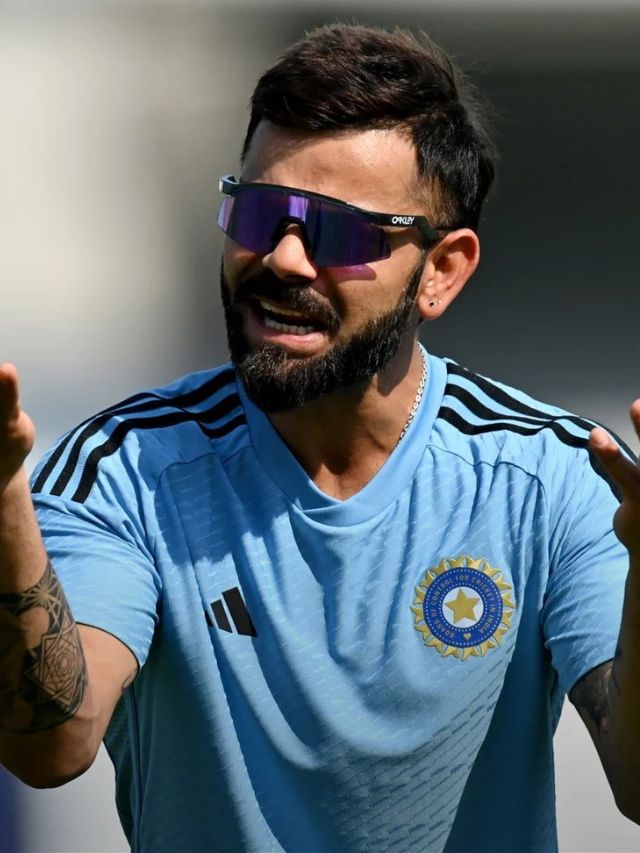 নেপালি গানের তালে বিরাটের নাচ