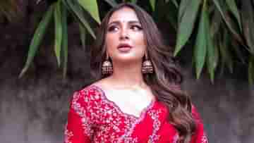 Subhashree Ganguly: বাংলাতেও এই সব! মুম্বই থেকে ফিরতেই কেন সমালোচিত শুভশ্রী?