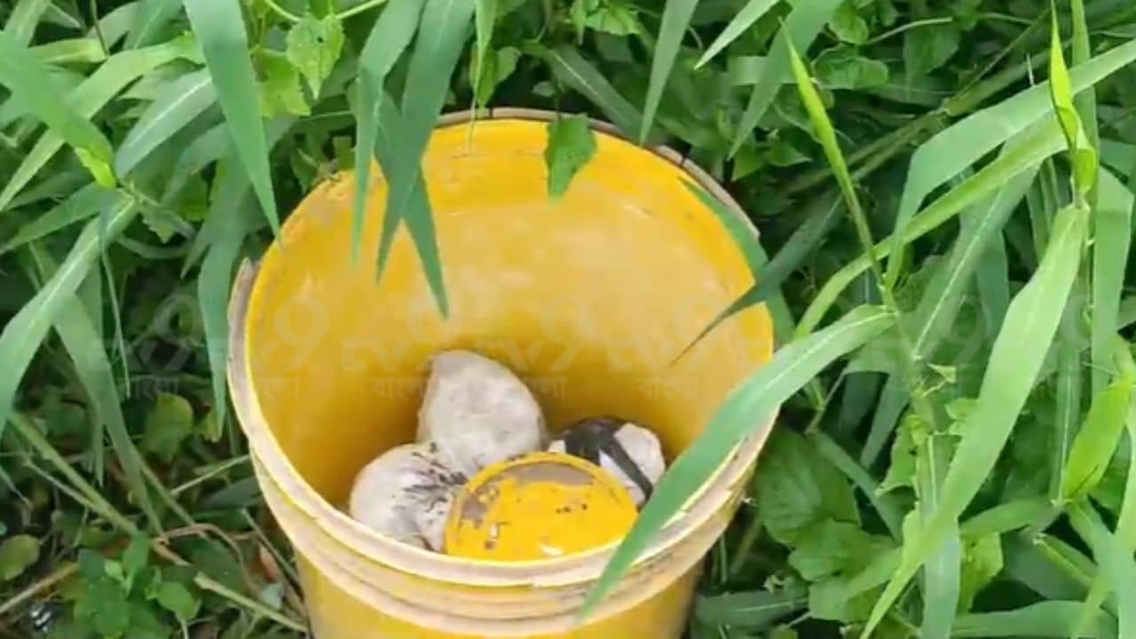 Bomb Recover: শ্রীরামপুরে রেললাইনের ধার থেকে উদ্ধার বোমা, আতঙ্কে এলাকাবাসী