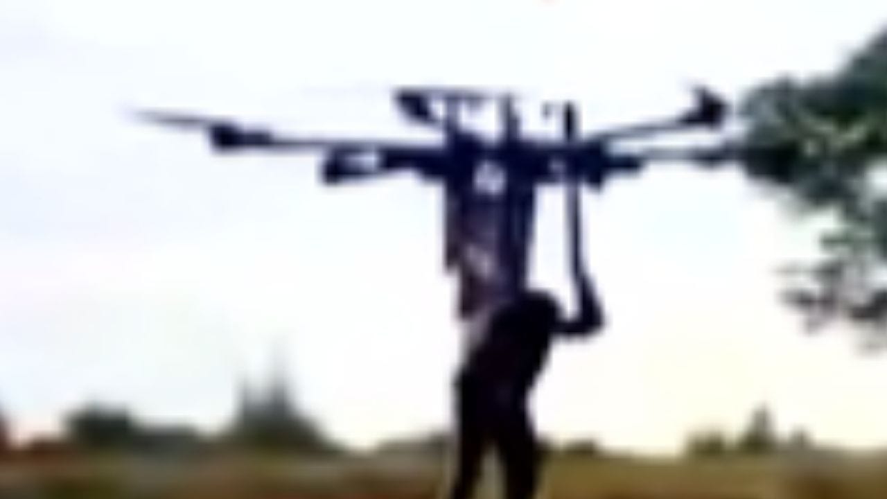 Lashkar-e-Taiba: ড্রোনের মাধ্য়মে ভারতে জঙ্গি পাঠানোর চেষ্টা! প্রশিক্ষণ চালাচ্ছে লস্কর-ই-তৈবা Lashkar-e-Taiba: ড্রোনের মাধ্য়মে ভারতে জঙ্গি পাঠানোর চেষ্টা! প্রশিক্ষণ চালাচ্ছে লস্কর-ই-তৈবা