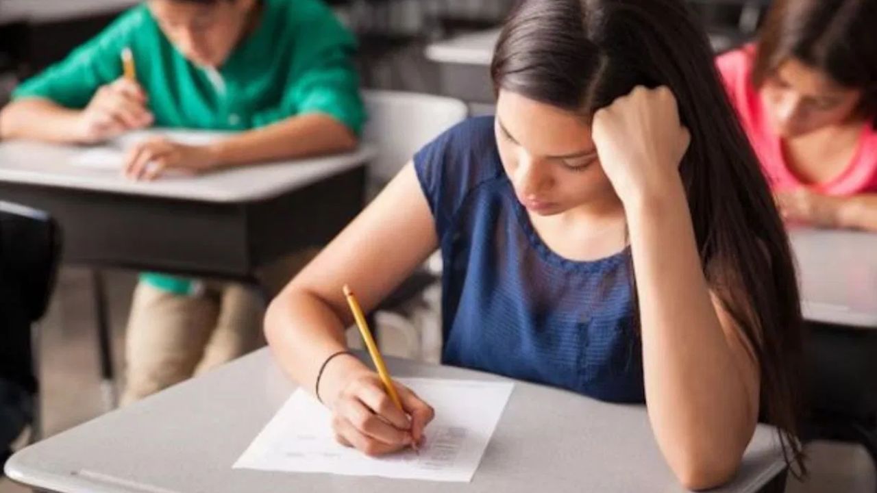 Exam date: UGC NET এবং CUET PG পরীক্ষার দিন ঘোষিত, কবে পরীক্ষা জানুন Exam date: UGC NET এবং CUET PG পরীক্ষার দিন ঘোষিত, কবে পরীক্ষা জানুন