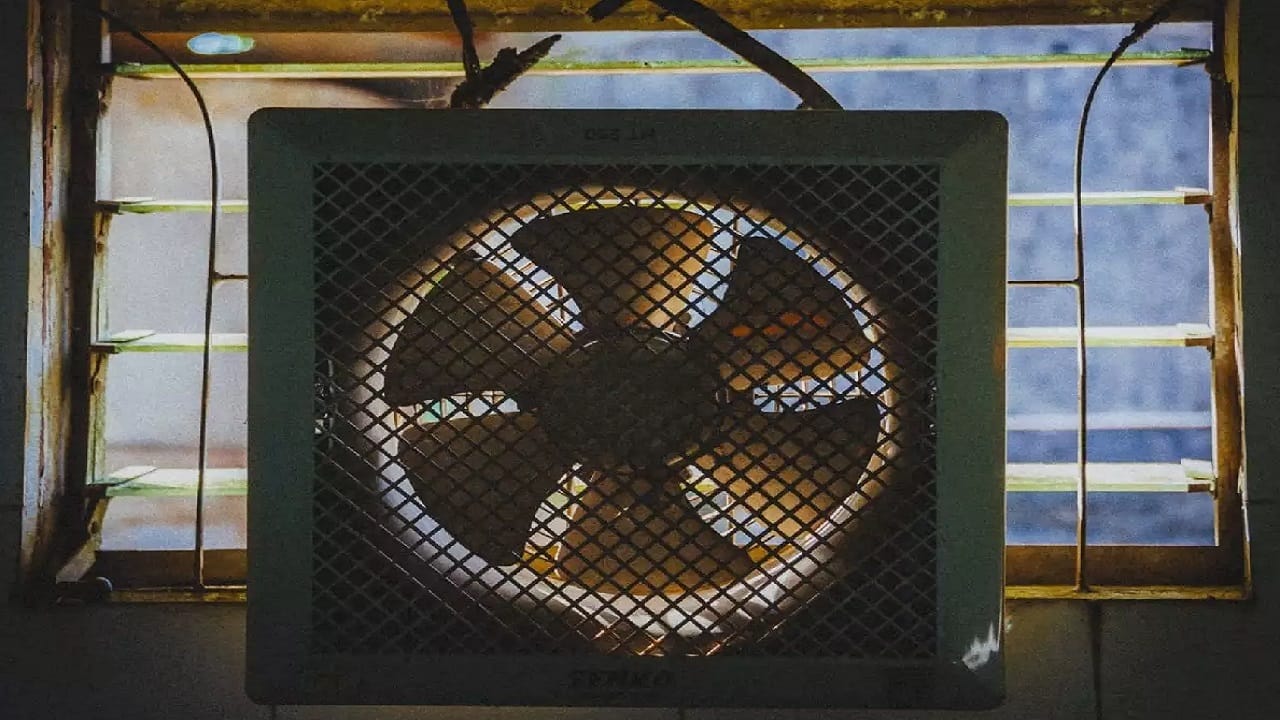 Exhaust Fan Tips এক্সজস্ট ফ্যানের আওয়াজে বাড়িতে টেকা দায়? চিন্তা না