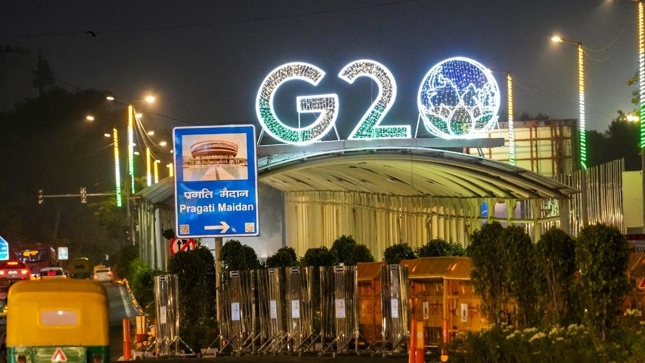 G-20 Summit: আজই ভারতে পা রাখবেন বাইডেন, শুক্রে আসছেন আরও রাষ্ট্রনেতারা, কে কোন হোটেলে থাকছেন? G-20 Summit: আজই ভারতে পা রাখবেন বাইডেন, শুক্রে আসছেন আরও রাষ্ট্রনেতারা, কে কোন হোটেলে থাকছেন?