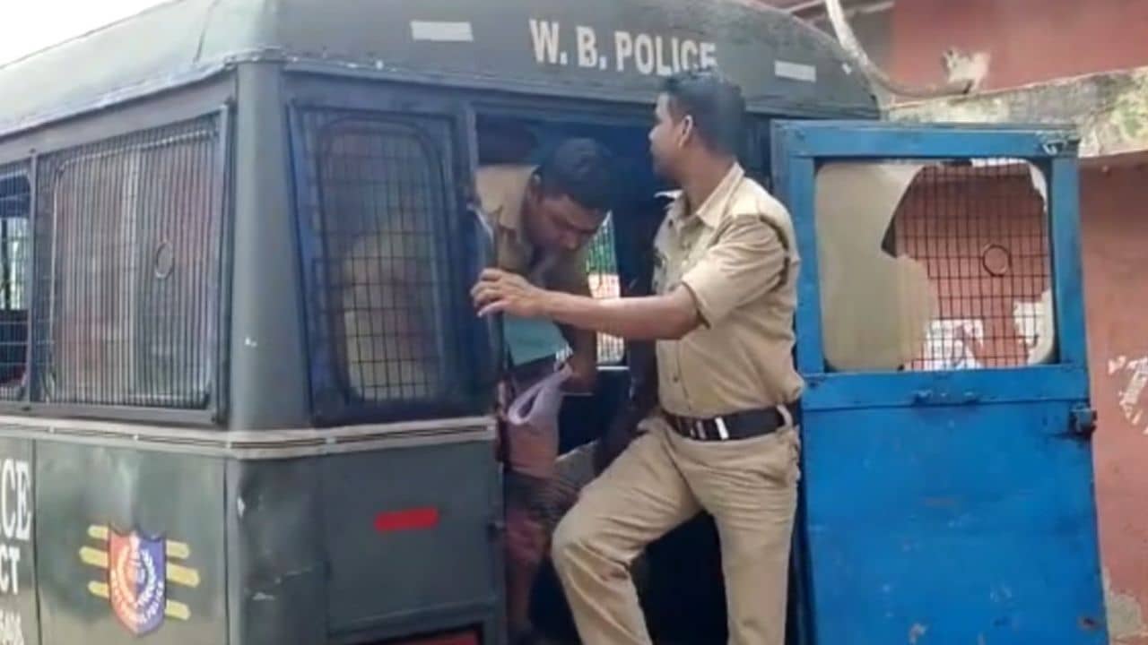 Diamond Harbour: মন্দিরবাজার ধর্ষণকাণ্ডে গ্রেফতার দুই, নাগাড়ে হুমকি ছাত্রীর পরিবারকে