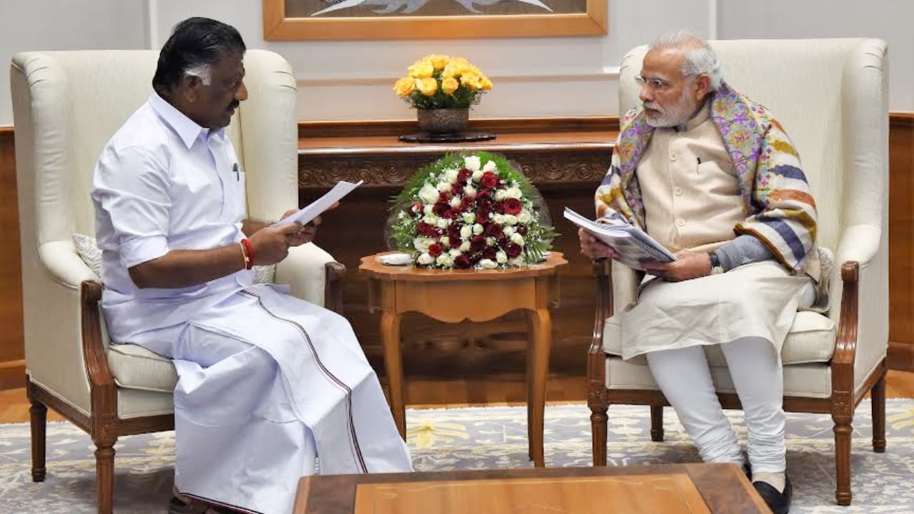 'AIADMK বিদায়ে NDA এখন অর্থহীন', তীব্র কটাক্ষ INDIA জোটের 'AIADMK বিদায়ে NDA এখন অর্থহীন', তীব্র কটাক্ষ INDIA জোটের
