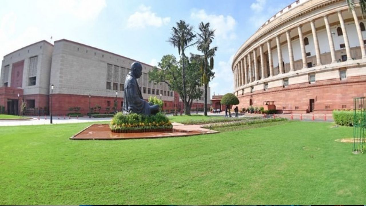 Parliament Special Session: বিশেষ অধিবেশনের প্রথম দিনেই লোকসভায় বক্তব্য রাখতে পারেন প্রধানমন্ত্রী মোদী