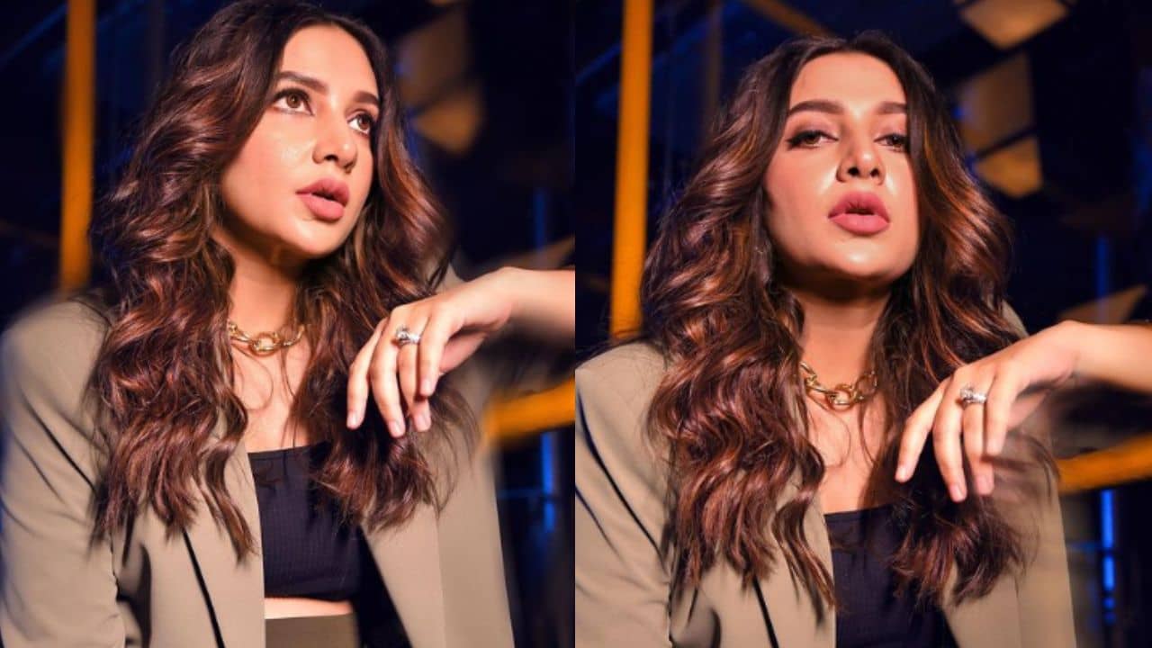 Subhashree Ganguly: প্রতি ছবিতে হাঁ-মুখ শুভশ্রীর, নজর পড়তেই সার্জারির অভিযোগ!