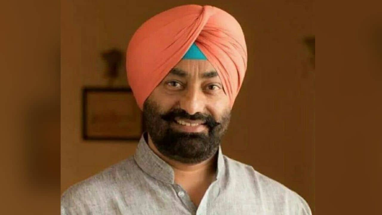 Congress MLA: মাদক মামলায় গ্রেফতার কংগ্রেস বিধায়ক, প্রিজন ভ্যানে ওঠার আগে বললেন, রাজনৈতিক স্বার্থ জড়িয়ে