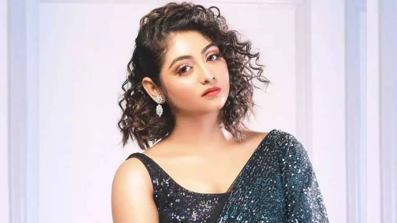 Tolly Gossip: নতুন প্রেমের মাঝেই তিয়াসাকে নিয়ে সমালোচনা, কেন কটাক্ষের মুখে নায়িকা?