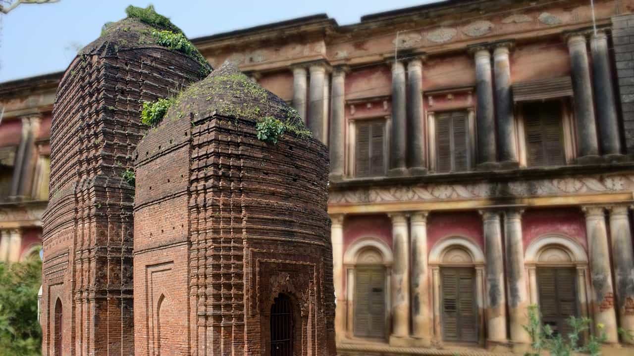 Baidyapur: প্রাচীন মন্দির ও বাংলার ইতিহাসে ঘেরা বৈদ্যপুর, কলকাতা থেকে মাত্র দেড় ঘণ্টায় পৌঁছে যাবেন এই গ্রামে Baidyapur: প্রাচীন মন্দির ও বাংলার ইতিহাসে ঘেরা বৈদ্যপুর, কলকাতা থেকে মাত্র দেড় ঘণ্টায় পৌঁছে যাবেন এই গ্রামে