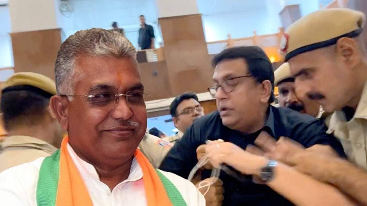 TMC Agitation in Delhi: ‘আমার ৪-৫ হাজার টাকা চুরি হয়েছে’, ফুঁসছেন শান্তনু, ‘কোলে করে চা খাওয়াবে?’ খোঁচা দিলীপের