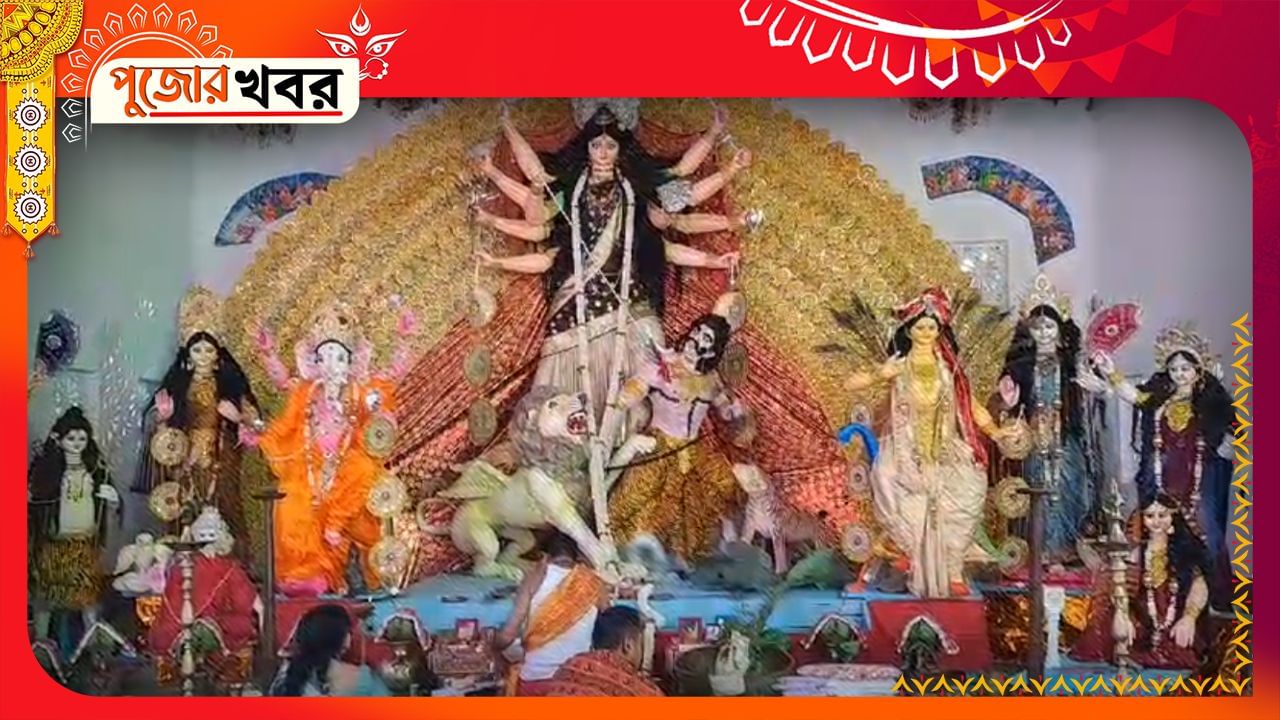 Durga Puja: অষ্টমীর রাতে এখনও 'নরবলি' হয় এই পুজোয়, আমিষ ভোগেই 'তুষ্ট' হন দেবী