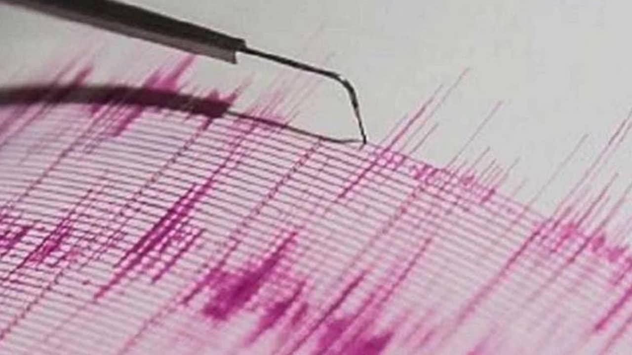 Earthquake: নেপালে ভূমিকম্পের জের, মহাষ্টমীর সকালে কেঁপে উঠল রাজধানীও