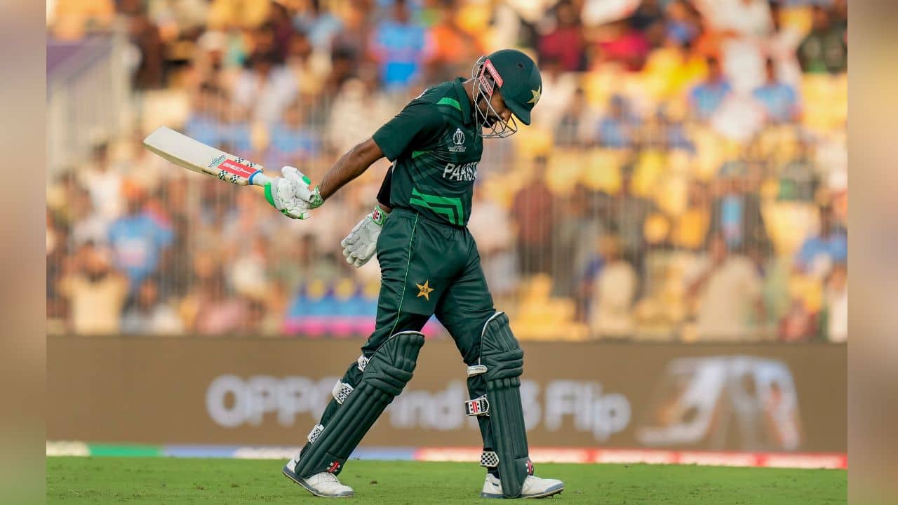 Babar Azam: বিরাটের মতো বাবরের ক্যাপ্টেন্সি ছেড়ে দেওয়া উচিত, পাক অধিনায়ককে এই পরামর্শ দিলেন কে?