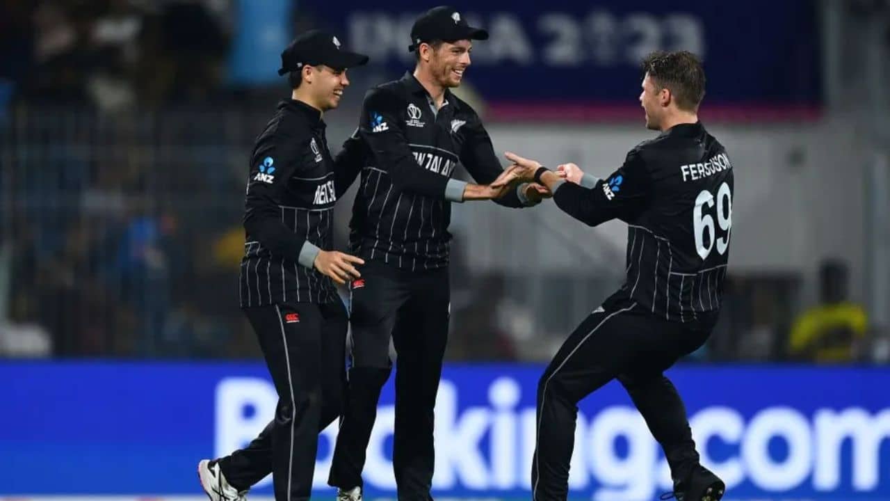 ICC World Cup : চোখ ধাঁধানো ক্যাচ, অনবদ্য বোলিং; ঘরের মাঠে জিতে স্যান্টনার যা বললেন...