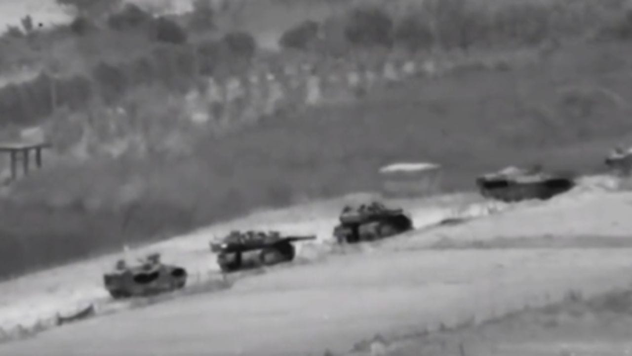 Gaza Invasion by Israel: মাটিতে ট্যাঙ্কার, আকাশে যুদ্ধবিমান-ড্রোন, গাজায় সাঁড়াশি আক্রমণ ইজরায়েলের Gaza Invasion by Israel: মাটিতে ট্যাঙ্কার, আকাশে যুদ্ধবিমান-ড্রোন, গাজায় সাঁড়াশি আক্রমণ ইজরায়েলের