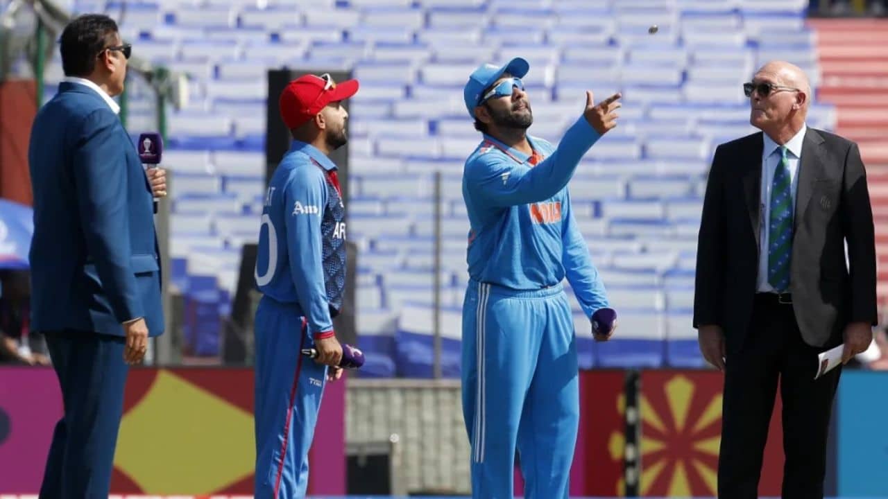 ICC World Cup 2023: এক ম্যাচ পরই বাদ অশ্বিন, বিরাটদের বড় রানের লক্ষ্য দিতে চায় আফগানরা