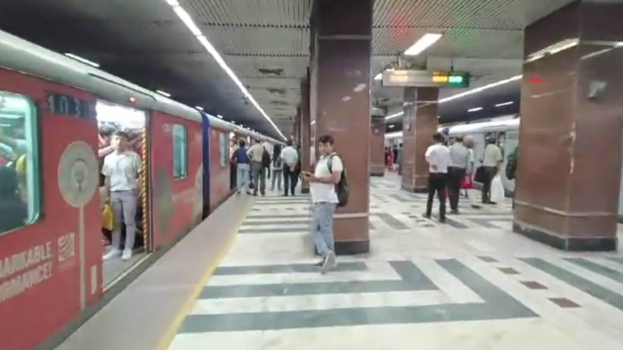 Kolkata Metro: শ্যামবাজারে সিগন্যালে সমস্যা, মহালয়ার আগের সন্ধ্যায় দমদম থেকে বন্ধ সব মেট্রো