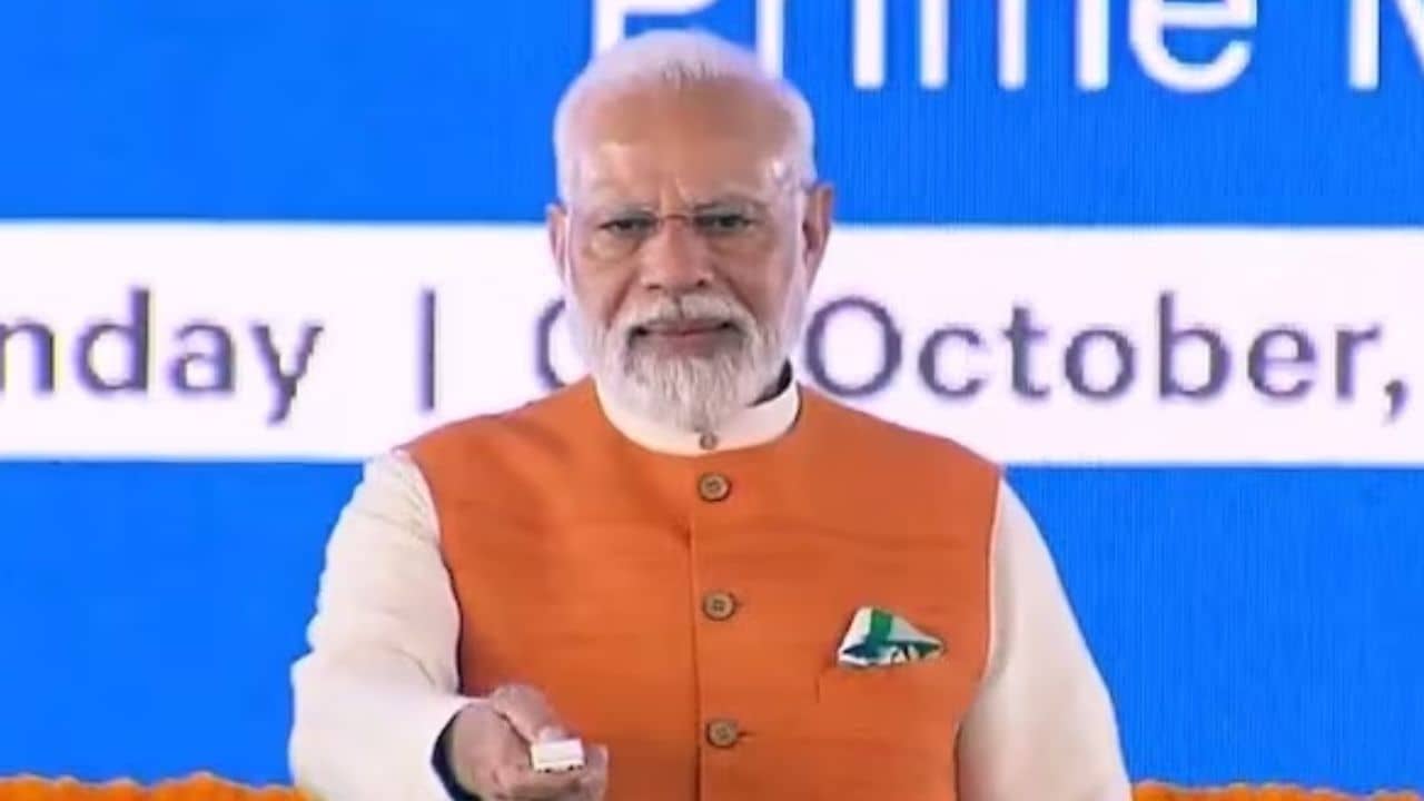 PM Narendra Modi: তেলঙ্গানায় ১৩,৫০০ কোটি টাকার একাধিক প্রকল্পের শিলান্যাস মোদীর, অনুপস্থিত কেসিআর