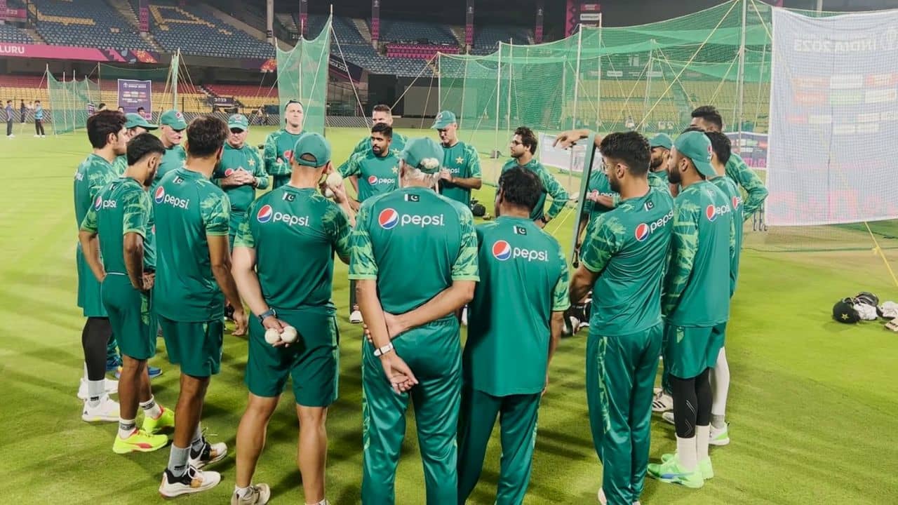 ICC World Cup 2023: বিপর্যয়ের পর মিনি হাসপাতাল পাকিস্তান, অস্ট্রেলিয়া ম্যাচের আগেও ব্যাপক চাপে বাবররা