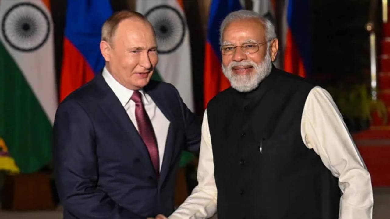 Putin praises Modi: মোদীর নেতত্বে আর শক্তিশালী হচ্ছে ভারত: ভ্লাদিমির পুতিন