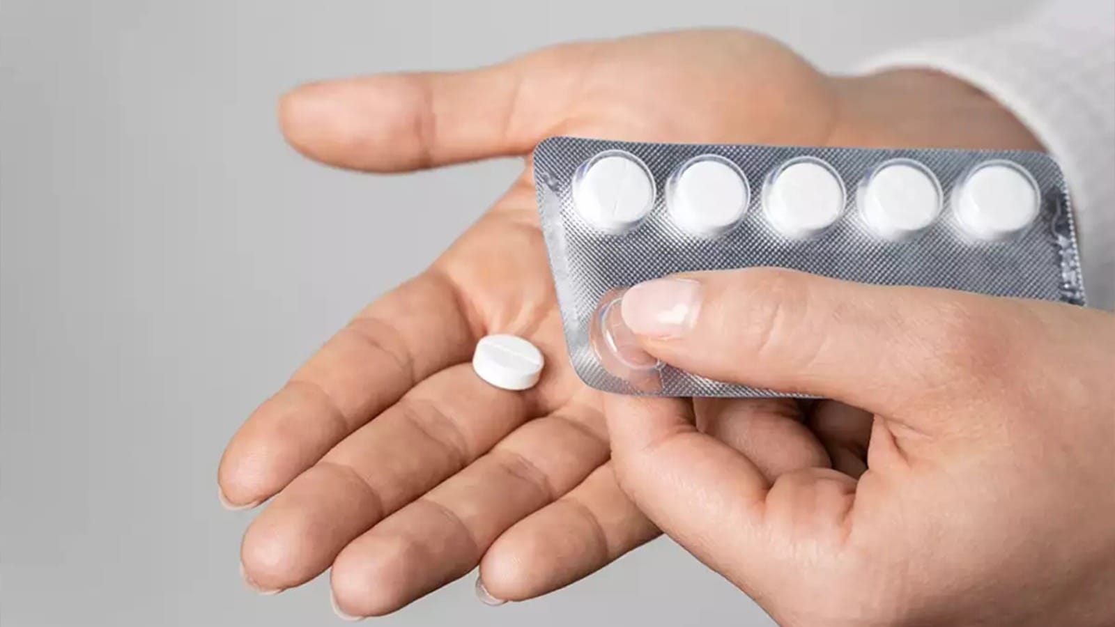 Effects of Paracetamol প্যারাসিটামলে বাড়ছে বিপদ Bengali News Is