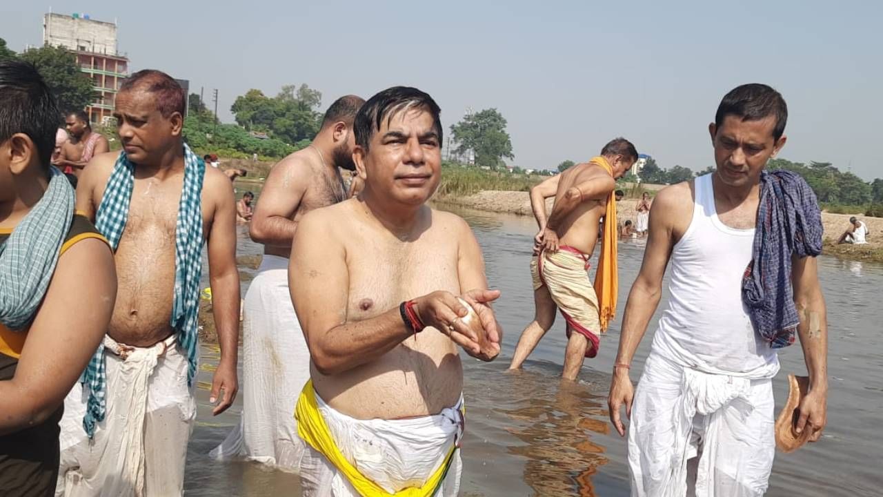 Mahalaya 2023: রাজনৈতিক হিংসায় বলিদের উদ্দেশ্যে তর্পণ কেন্দ্রীয় প্রতিমন্ত্রীর