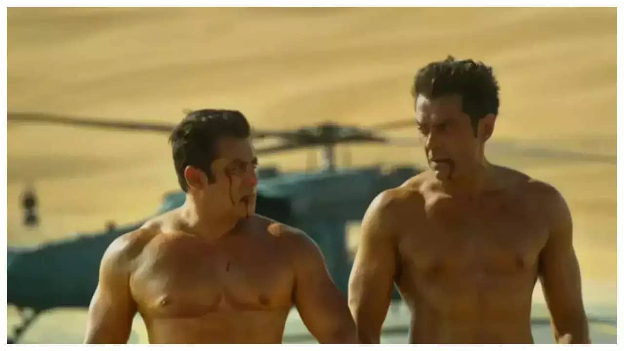 Koffee With Karan: সানির পিঠে উঠে সফল সলমন, ববির আর্জি শুনে অবাক করণ