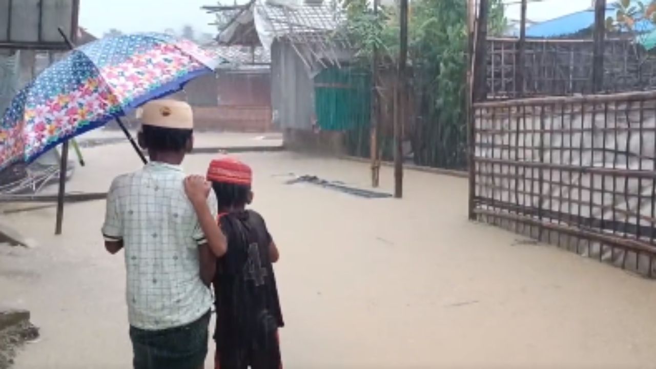 Cyclone Hamoon: মধ্যরাতে ল্যান্ডফল করেই খেল দেখাচ্ছে হামুন, কক্সবাজারে মৃত ২, কেমন থাকবে বাংলার আকাশ?