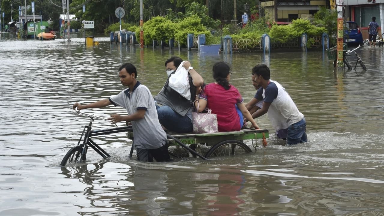 Kolkata Climate Change: বাড়বে তাপপ্রবাহ, সুপার সাইক্লোন, বন্যায় ডুববে কলকাতা