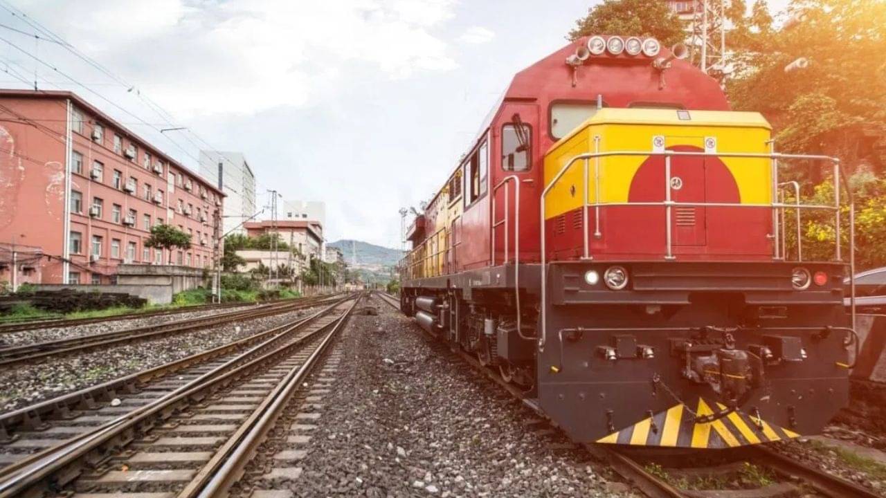 Railway Recruitment: মাধ্যমিক পাশেই আরপিএফ-এর একাধিক পদে নিয়োগ, জানুন বিস্তারিত