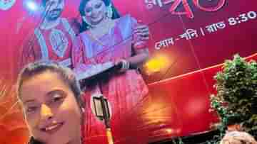 Shruti Das: শহরে কোনও হোর্ডিং ছিল না তাঁর, মা দুর্গার কাছে খুব কেঁদেছিলেন শ্রুতি