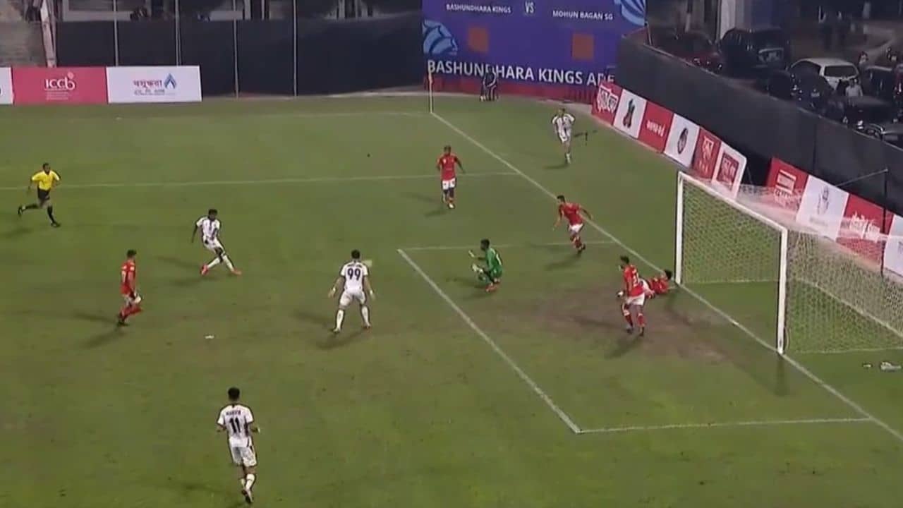 Mohun Bagan: ঢাকায় এগিয়ে থেকেও হার, প্রবল চাপে মোহনবাগান