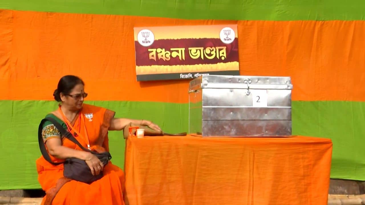 Amit Shah rally in Kolkata: শাহি-সভার পাশে রাখা একগুচ্ছ ড্রপ বক্স, ২৪-এর আগে নয়া কৌশল বিজেপির