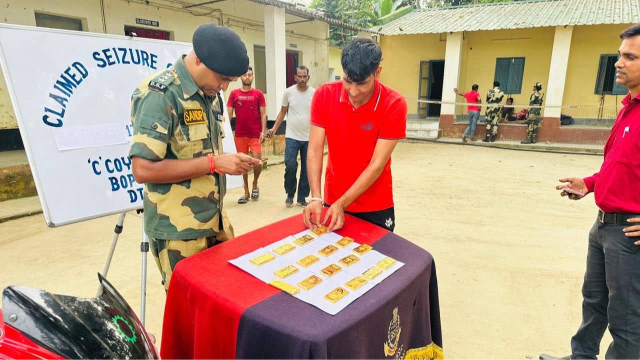 Bagda Gold Recover: ১০ কোটি টাকার সোনা পাচারের চেষ্টা বানচাল করল BSF