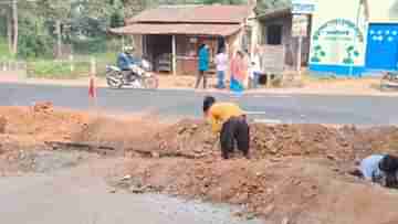 Bankura: দিনের পর দিন কাটা রয়েছে রাস্তা, ঘুরপথে হাসপাতালে পৌঁছাতে গিয়ে রাস্তায় মৃত্যু প্রসূতির