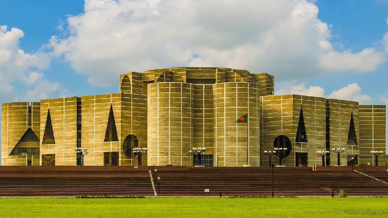 Bangladesh Election 2024: ৪০ বছরের জোটসঙ্গীদের বাদ দিয়ে কি একাই নির্বাচনে লড়বেন শেখ হাসিনা?