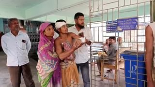 Nalhati Hospital News: চিকিৎসক ব্যক্তিগত কাজে, লম্বা লাইন রোগীর