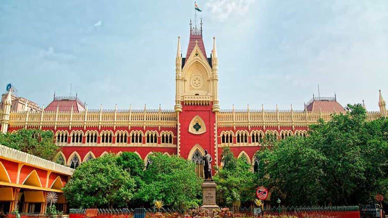 Calcutta High Court: কলকাতা হাইকোর্টে বিজেপির জয়জয়কার, বার অ্যাসোসিয়েশনের ভোটে ৫ পদে বড় জয় Calcutta High Court: কলকাতা হাইকোর্টে বিজেপির জয়জয়কার, বার অ্যাসোসিয়েশনের ভোটে ৫ পদে বড় জয়