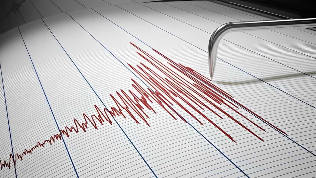 Earthquake: ২৪ ঘণ্টাও কাটল না, ফের জোরাল ভূমিকম্প, আতঙ্কে সিঁটিয়ে বাসিন্দারা Earthquake: ২৪ ঘণ্টাও কাটল না, ফের জোরাল ভূমিকম্প, আতঙ্কে সিঁটিয়ে বাসিন্দারা