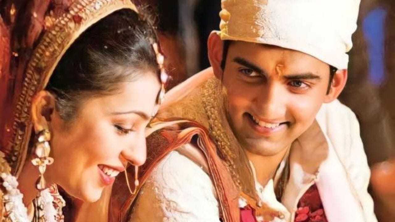  তারপর দু'জনে পরিনত হয়ে একসঙ্গে জীবন শুরু করার সিদ্ধান্ত নেন। সম্পর্কের কথা বাড়িতে জানান দুজন। তারপর দুই পরিবারের সম্মতিতে এগোয় সবটা।(ছবি:X)