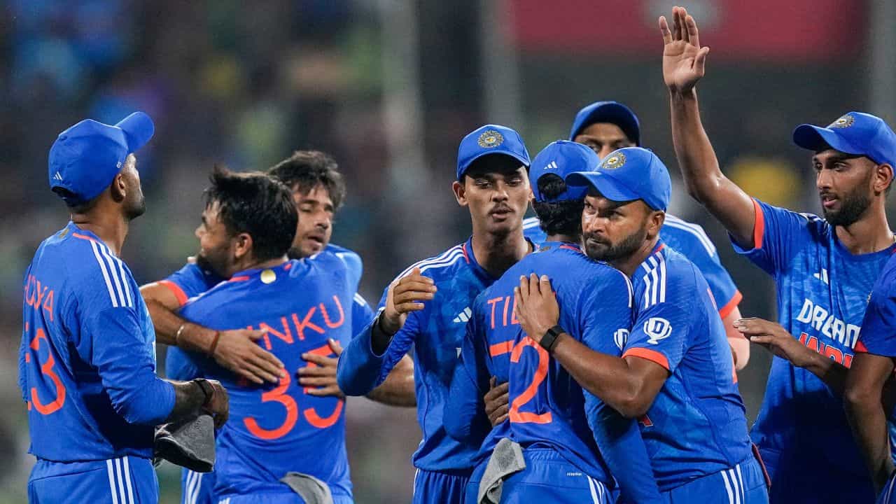 IND vs AUS 2nd T20 Cricket Highlights: নিখুঁত জয়ে অজিদের বিরুদ্ধে ২-০ এগিয়ে গেল ভারত IND vs AUS 2nd T20 Cricket Highlights: নিখুঁত জয়ে অজিদের বিরুদ্ধে ২-০ এগিয়ে গেল ভারত
