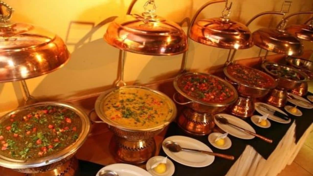 Crime News: বিয়েবাড়িতে খেতে বসে মেটেনি আবদার, ফুটন্ত তেলে পোড়ানো হল রাঁধুনিকে