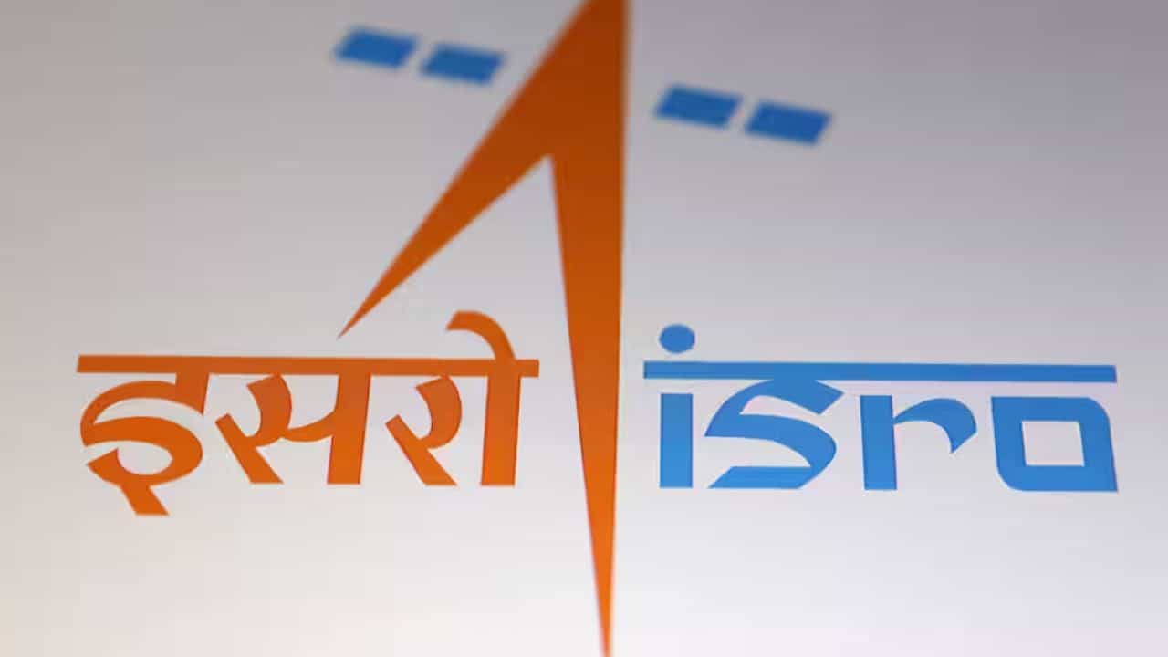 ISRO-এ চাকরির স্বপ্ন পূরণ হবে এবার, এইভাবে করুন আবেদন ISRO-এ চাকরির স্বপ্ন পূরণ হবে এবার, এইভাবে করুন আবেদন
