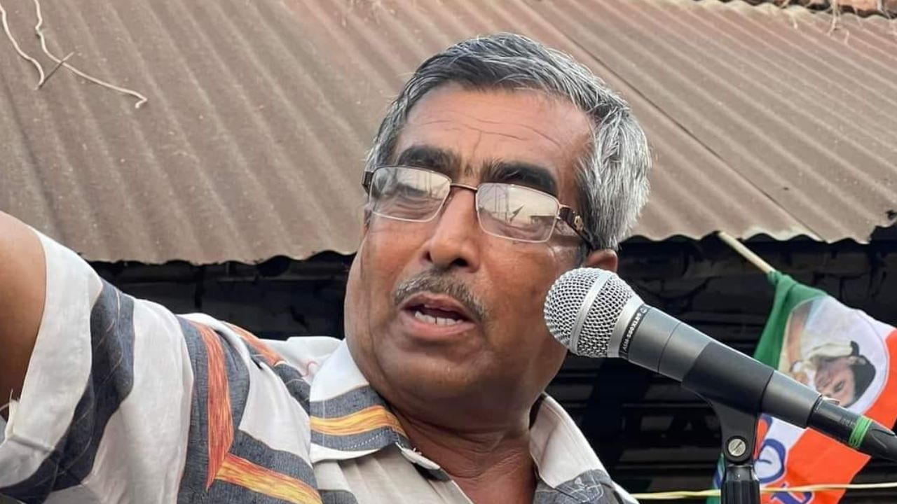 Amdanga: বোমায় উড়ে গিয়েছেন পঞ্চায়েত প্রধান, আরও নিরাপত্তা বাড়ল আমডাঙার MLA-র Amdanga: বোমায় উড়ে গিয়েছেন পঞ্চায়েত প্রধান, আরও নিরাপত্তা বাড়ল আমডাঙার MLA-র